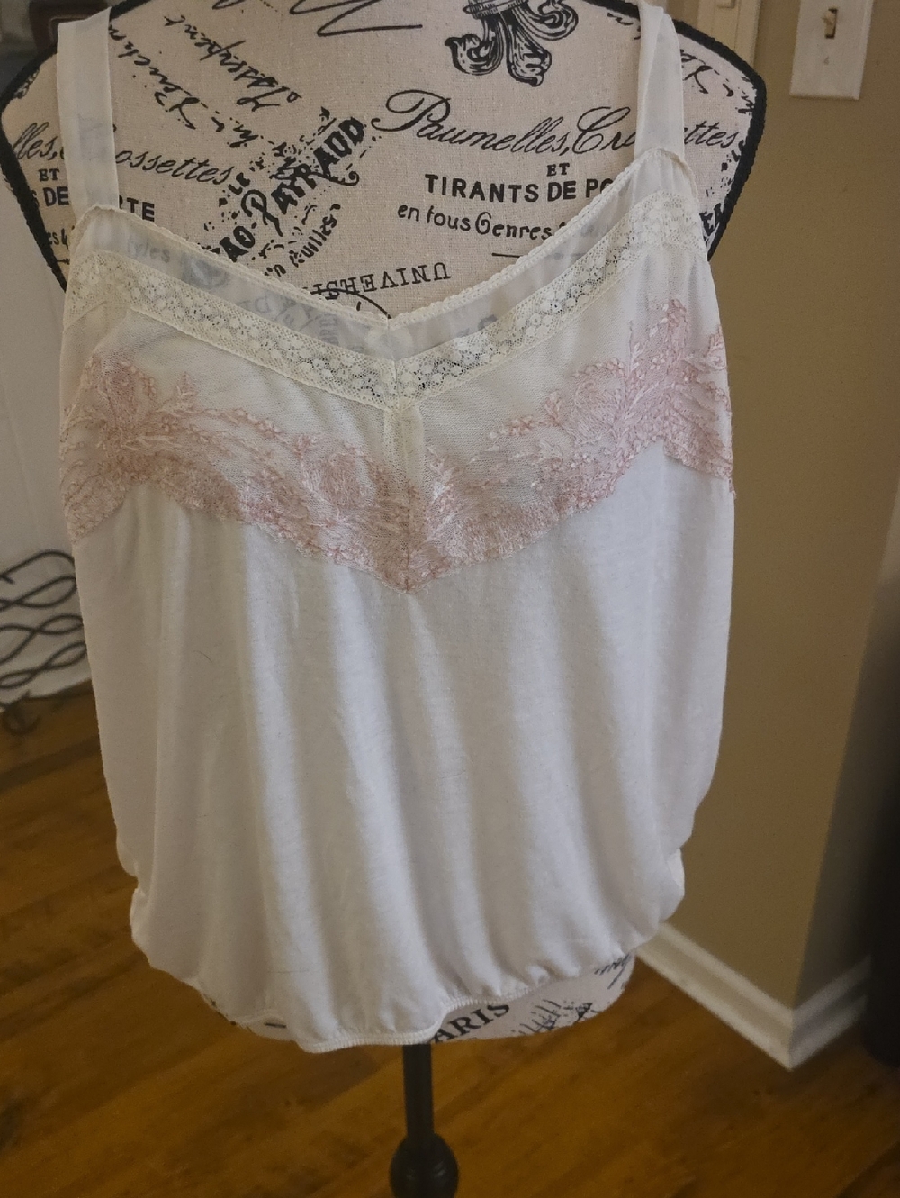American Eagle Outfitters White Camisole with Pale Pink Lace Trim